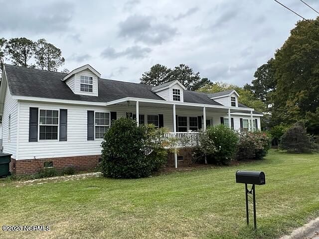 1st image of 194 Blount St