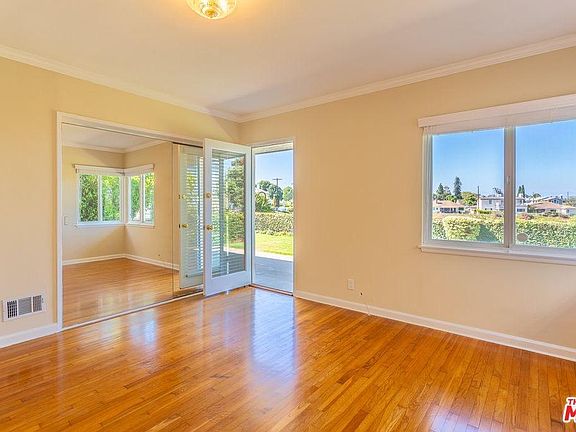 5th image of 6514 Hedding St