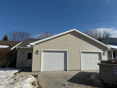 6395 Forest Park Dr Photo 1