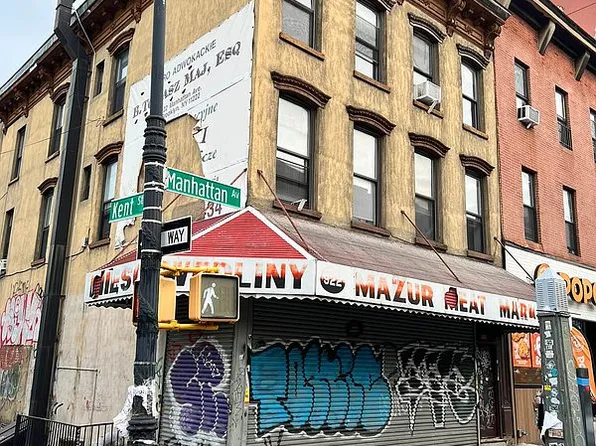 922 Manhattan Ave, Brooklyn, NY 11222