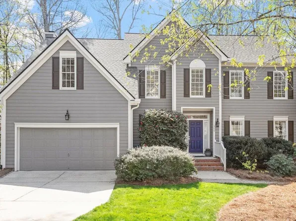 300 Autumn Dr, Chapel Hill, NC 27516