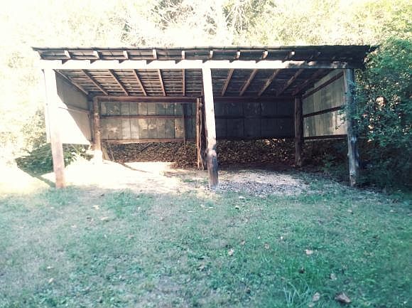 2nd image of 815 Bewley Rd