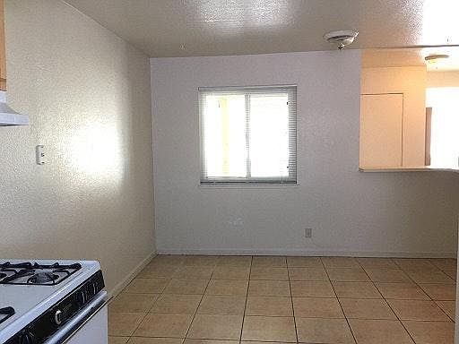 5th image of 3314 Mensch Ct APT A