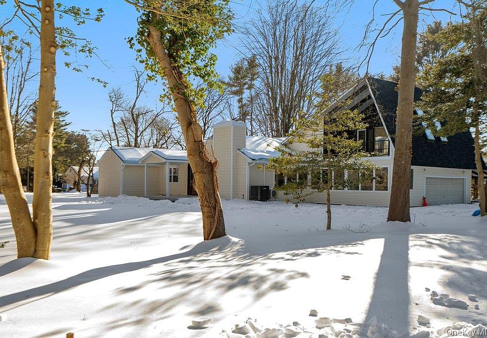 1st image of 497 Woodbury Road