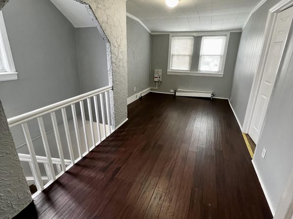 27 Evans Ave