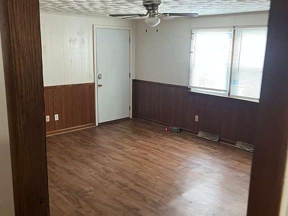 2nd image of 510 Ellen Dr Unit B