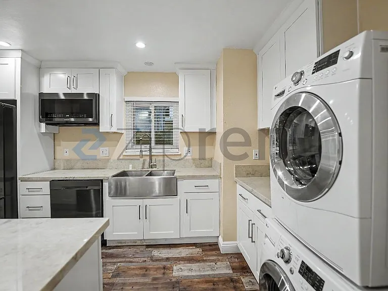 1231 W 87th St — Photo 7