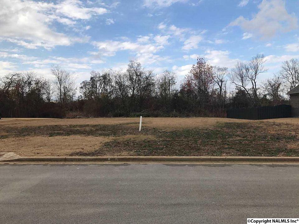 1st image of 176 Rainbow Glen Cir