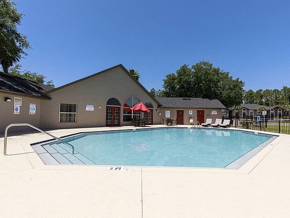2nd image of 6135 Ryerson Cir #6122-02