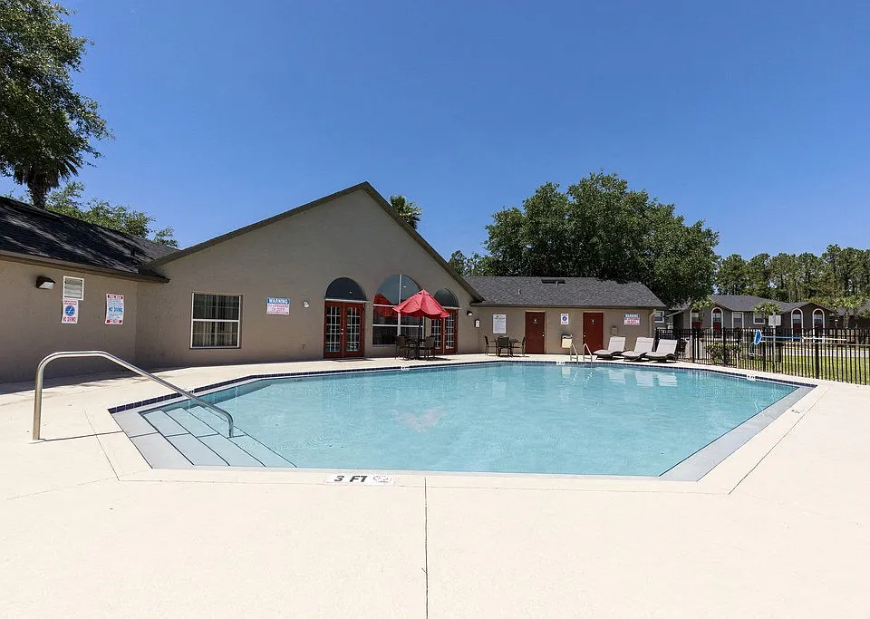 Pasco Woods Apartments