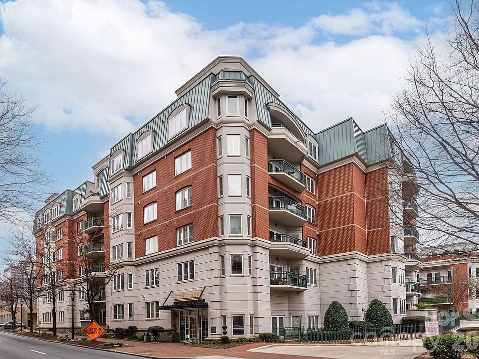 1st image of 415 N Church St APT 116