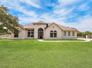 225 Privilege Estates Ln, Pipe Creek, TX 78063