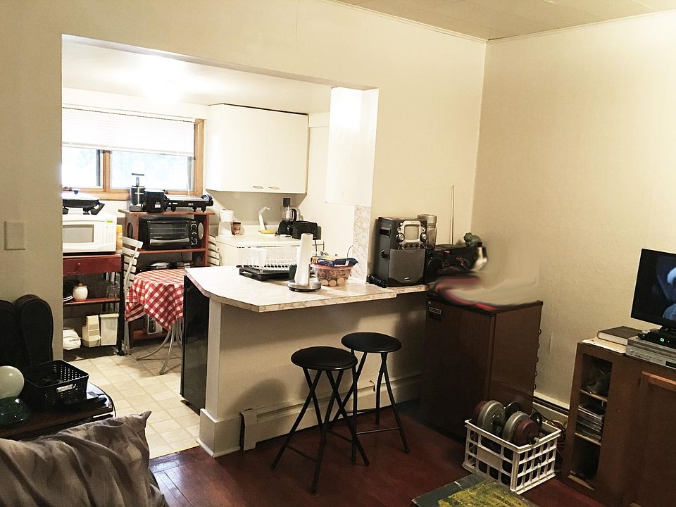 2nd image of 30 Valley Ave APT 22