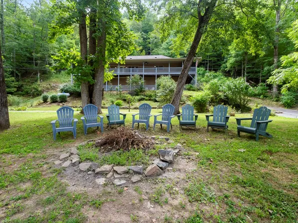 204 Hiawassee River Road, Hayesville, NC 28904