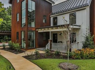320 NE Black Apple Ln, Bentonville, AR 72712