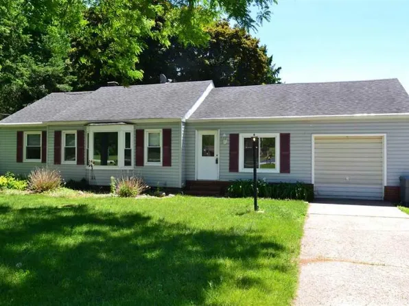 25108 Edison Rd, South Bend, IN 46628