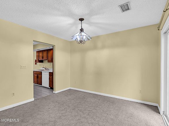 5th image of 198 Stults Lane #198
