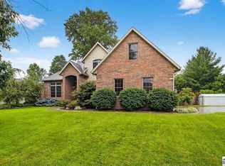 5614 Bison Ln, Terre Haute, IN 47802