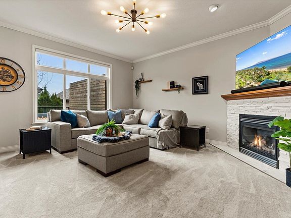 3rd image of 46808 Hudson Rd #2