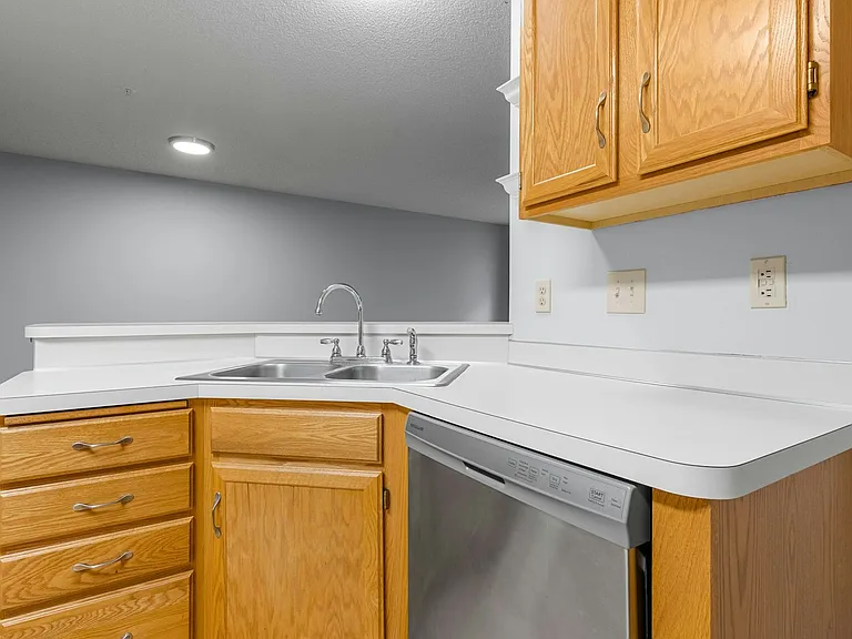 2230 Ranchview Ln N #90 — Photo 6