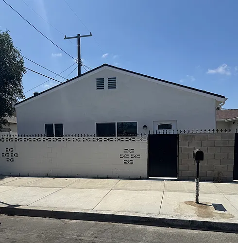 11914 Keswick St Photo 1
