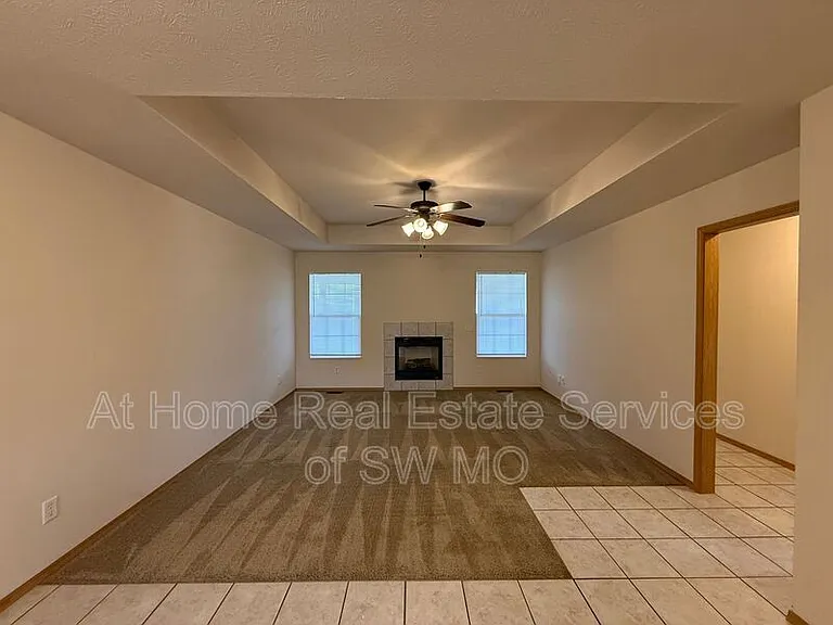 3858 S Jonathan Ave — Photo 2