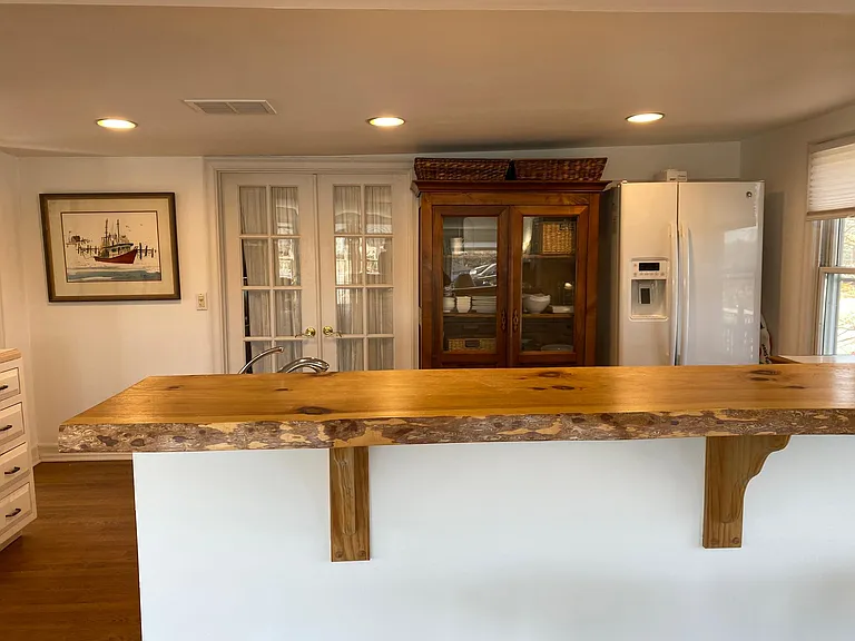175 Riverside Ave — Photo 14