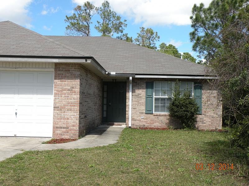 1st image of 71B Rose Dr