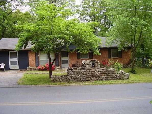 900 E 4th St, Tahlequah, OK 74464