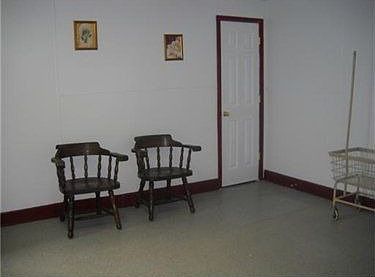 5th image of 503 4th St