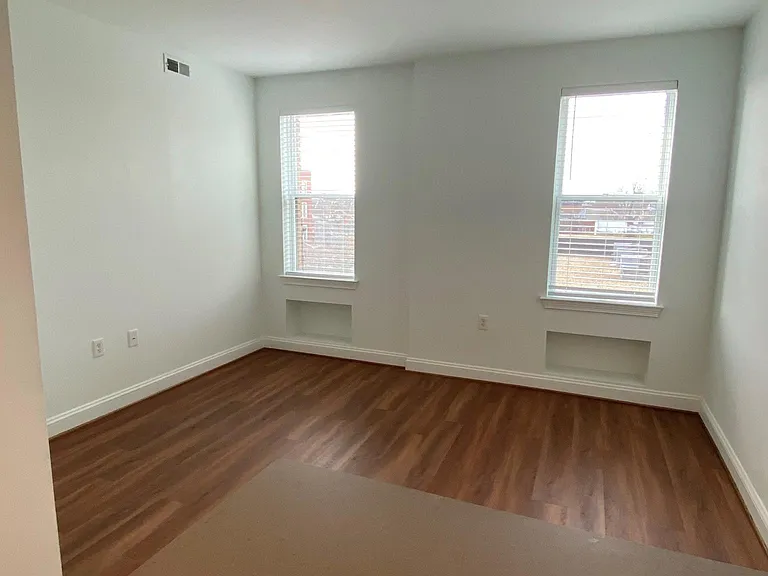 1903 7th St NW #31 — Photo 3