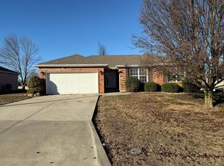 5717 S Shiloh Battle Court, Brookline, MO 65619