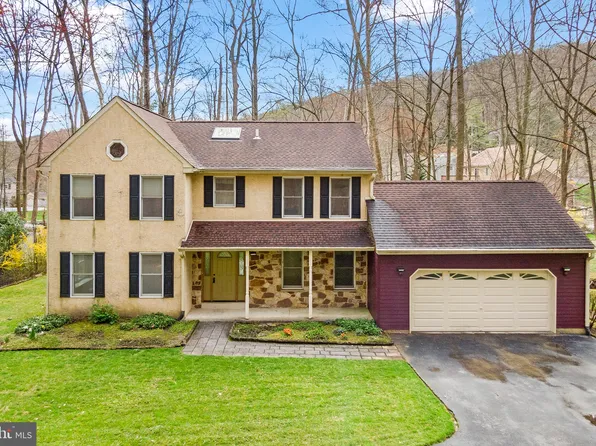 240 Lantern Ln, Conshohocken, PA 19428