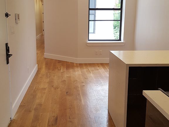 4th image of 679 Halsey St #8L