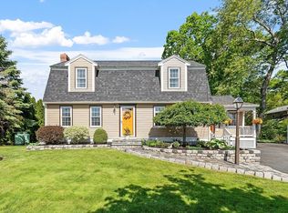 2 Oak Hill Rd, Haverhill, MA 01830