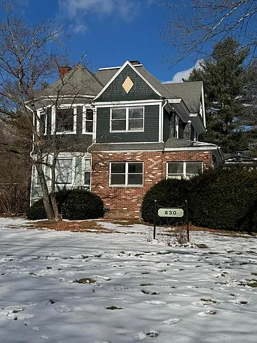 630 Main St #D Photo 1