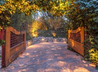 1754 Putney Rd, Pasadena, CA 91103