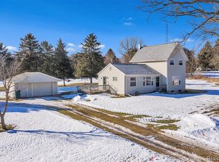 7755 Lange Rd, Fowlerville, MI 48836
