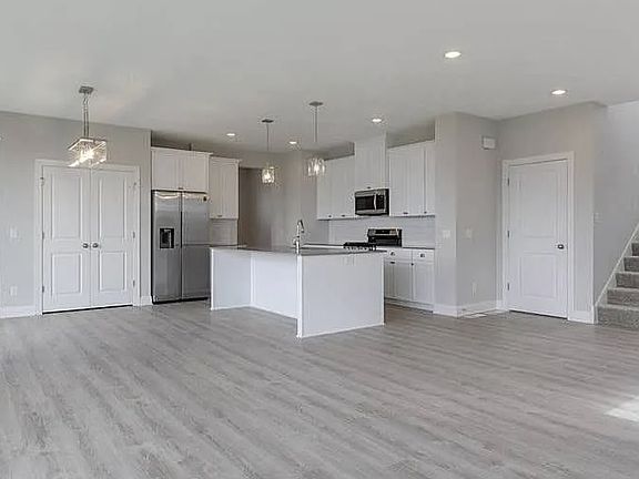 5th image of 3071 Kettering Rd