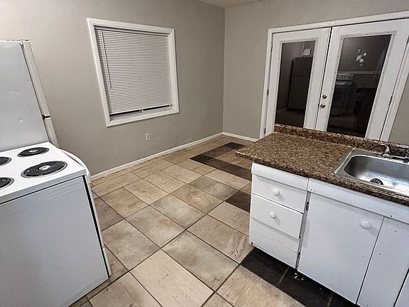 5th image of 804 E 14th St #1