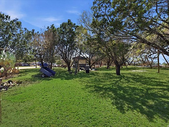 4th image of 381 Chaparral