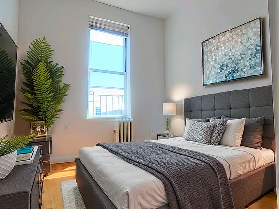 5th image of 3426 44th St #1F