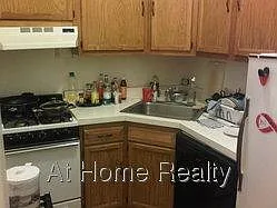 1 bed, 1.0 bath, $2,300 — Photo 4