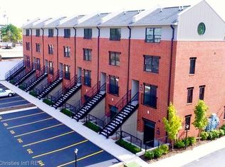 620 W Eleven Mile Rd, Royal Oak, MI 48067