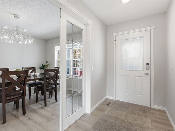 2nd image of 124 NE Prestwick Estate Way SE