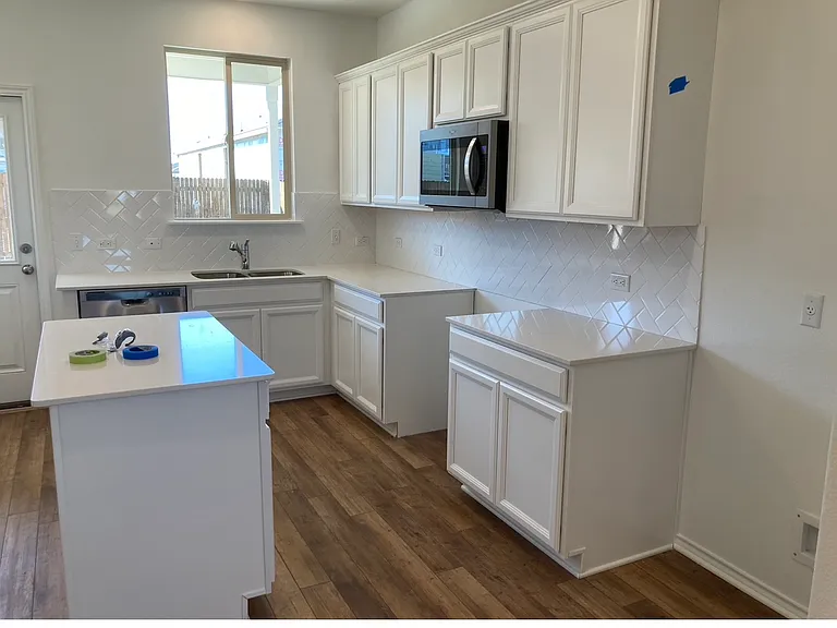 605 Goat Willow Ln — Photo 2