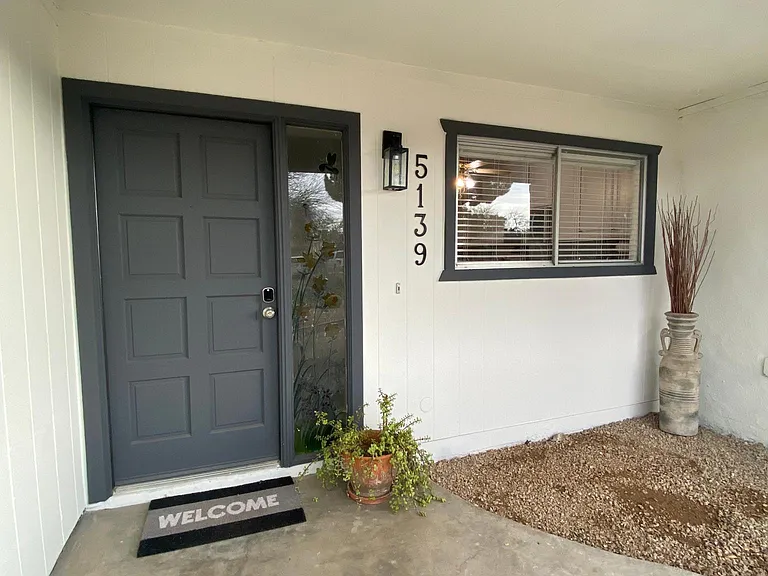 E Paradise Dr — Photo 16