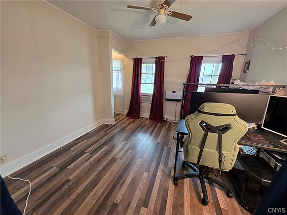 5th image of 611 Floyd Ave
