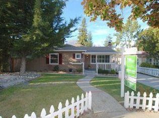 2440 Brewster Ave, Redwood City, CA 94062