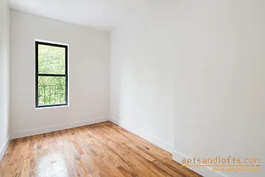 Rented by aptsandlofts.com